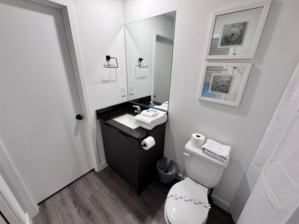 3 bedroom vacation townhouse at The Hub at Westside Reserve - Image 18