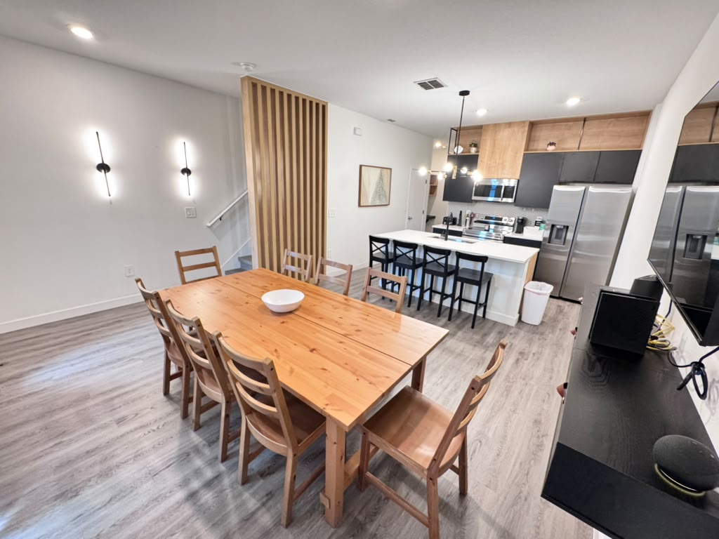 3 bedroom vacation townhouse at The Hub at Westside Reserve - Image 2