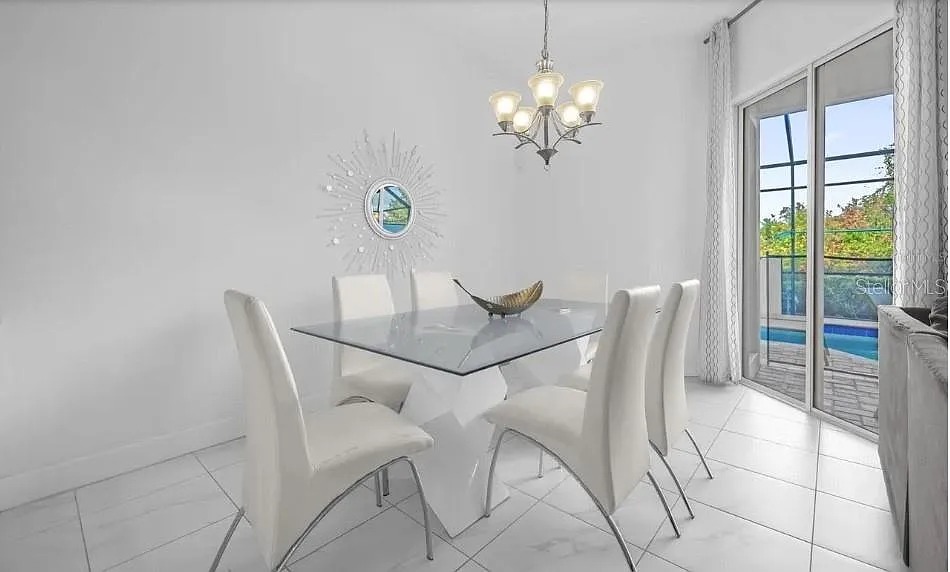 5 bedroom vacation townhouse at The Enclaves at Festival - Image 3