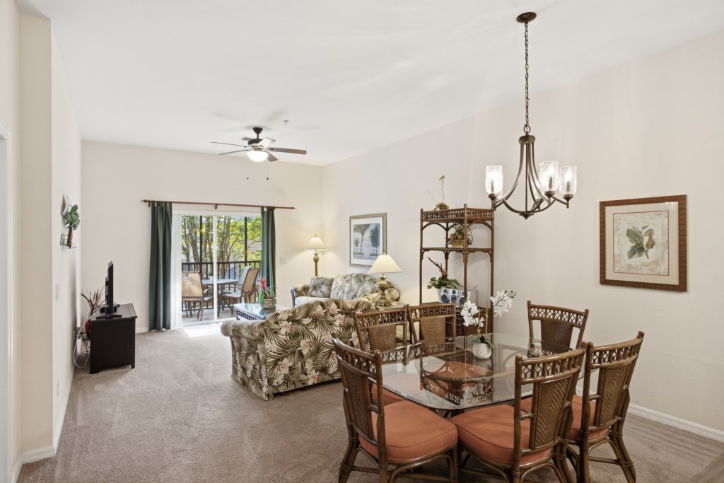 06-DiningLivingRoom