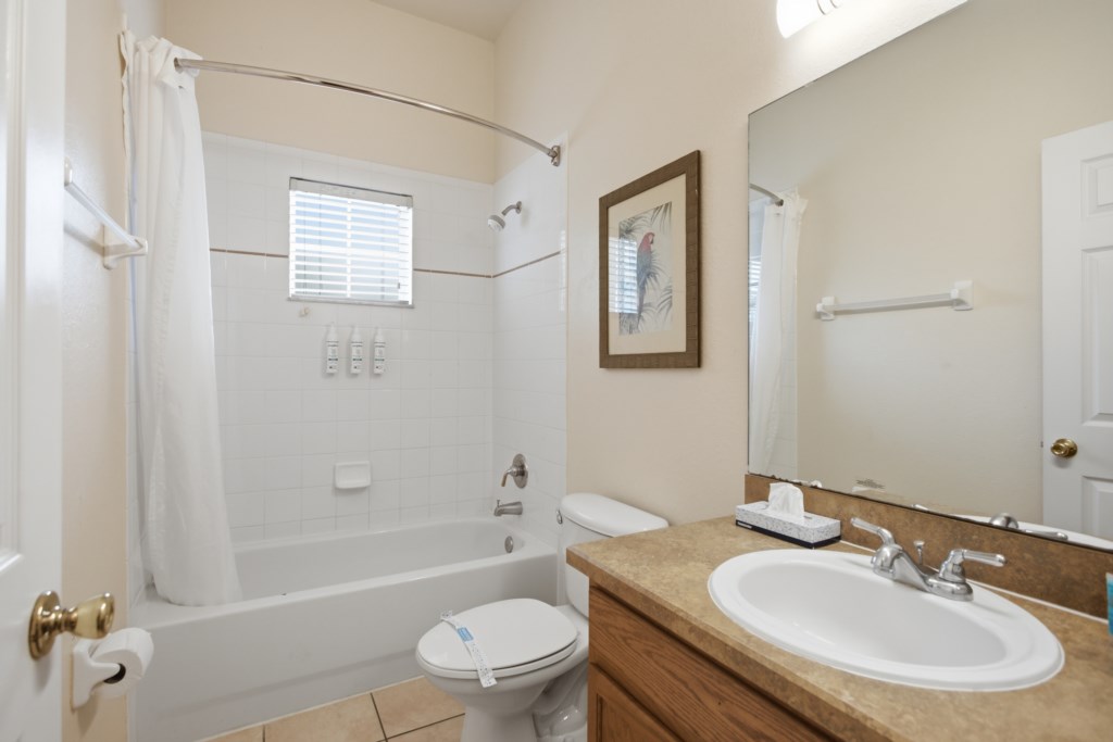 13-Bathroom2