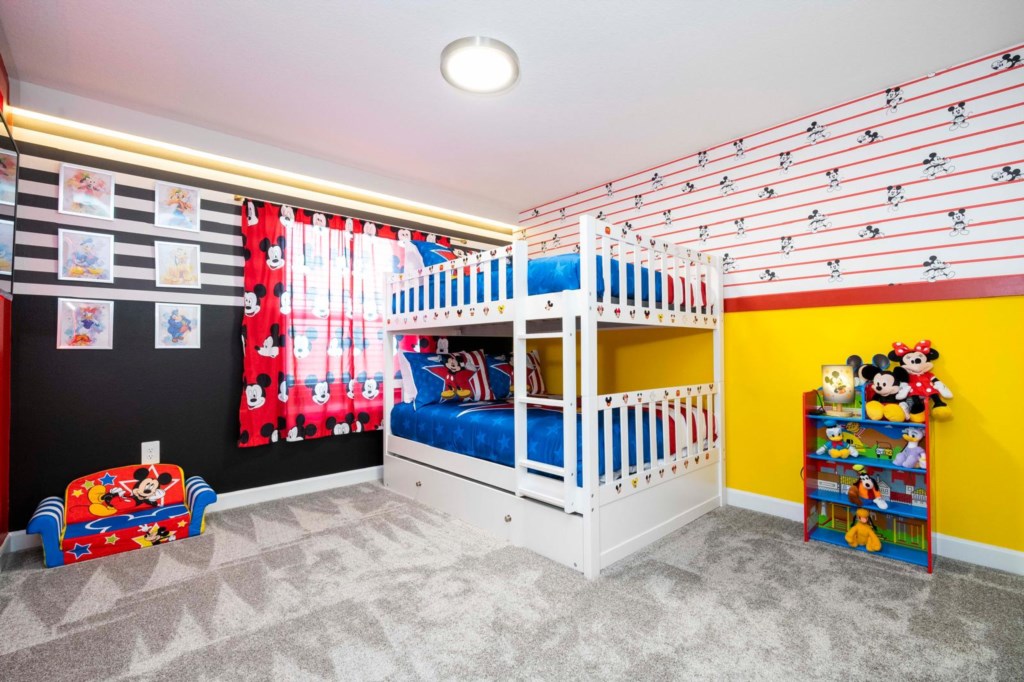 4 bedroom vacation townhouse at Storey Lake - Image 17