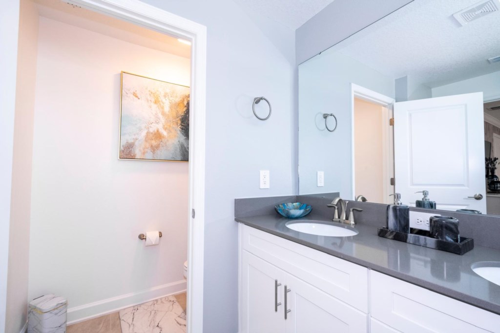 4 bedroom vacation townhouse at Storey Lake - Image 32