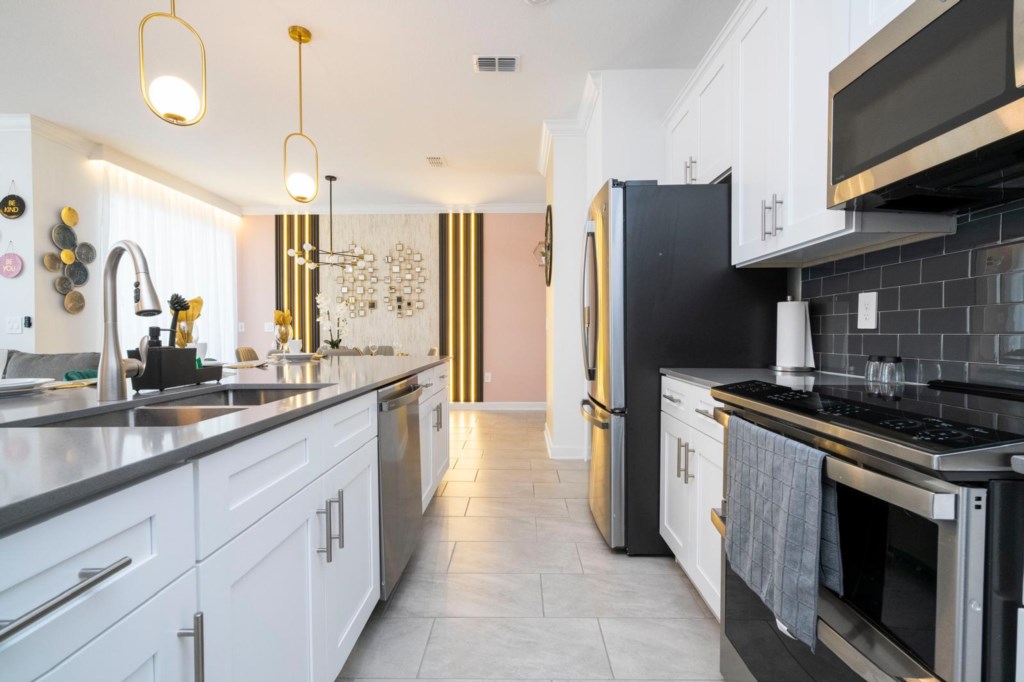 4 bedroom vacation townhouse at Storey Lake - Image 8
