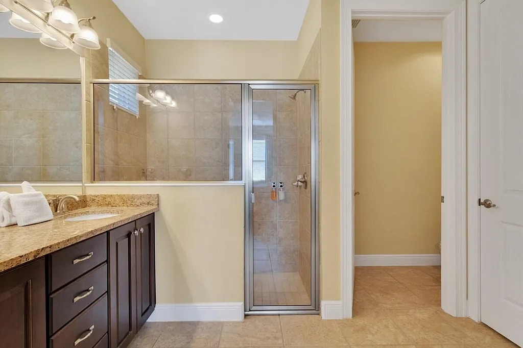 6 bedroom vacation house at Encore Resort at Reunion - Image 20