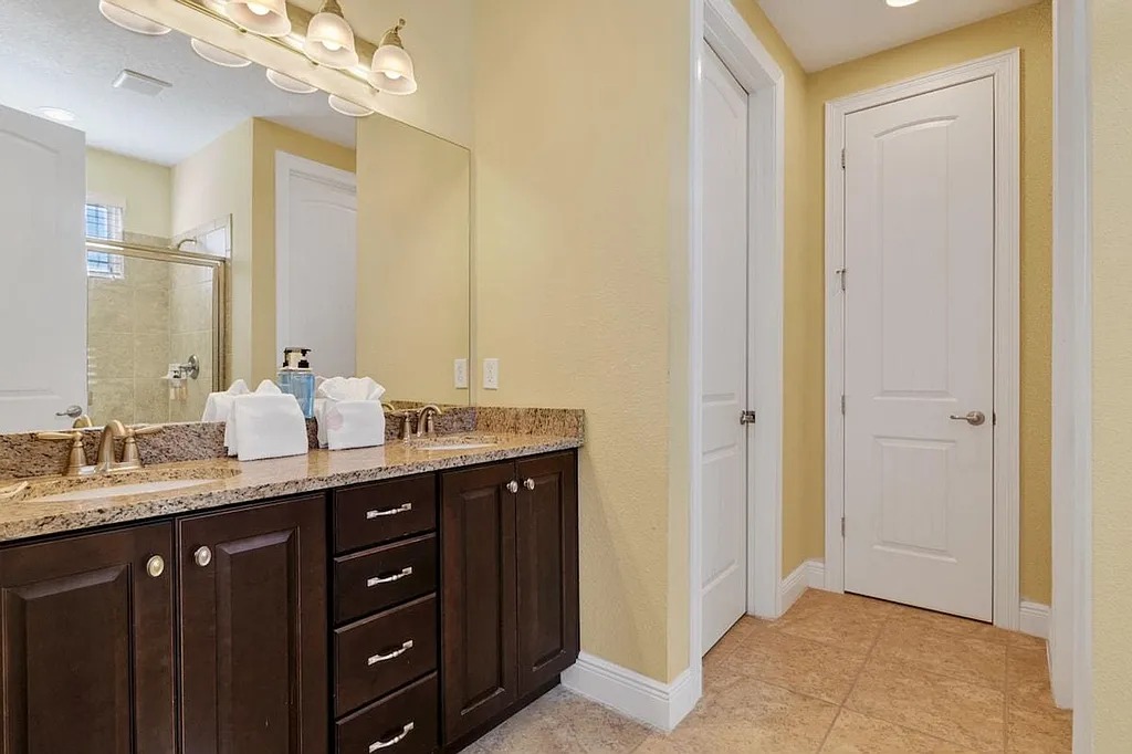 6 bedroom vacation house at Encore Resort at Reunion - Image 27