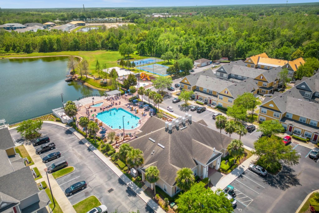 Overview of the resort community.
