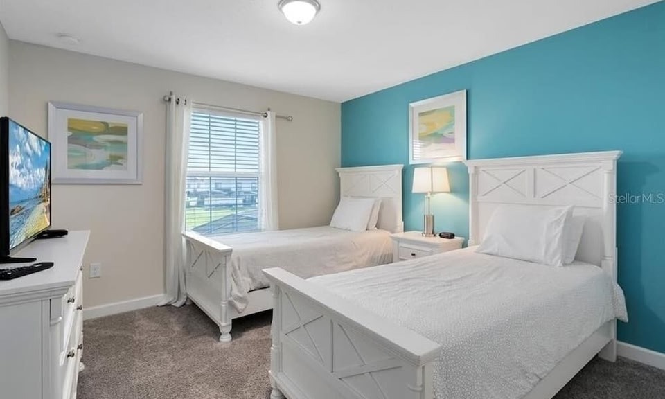 4 bedroom vacation townhouse at Storey Lake - Image 13