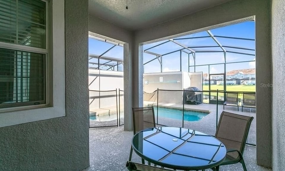 4 bedroom vacation townhouse at Storey Lake - Image 14