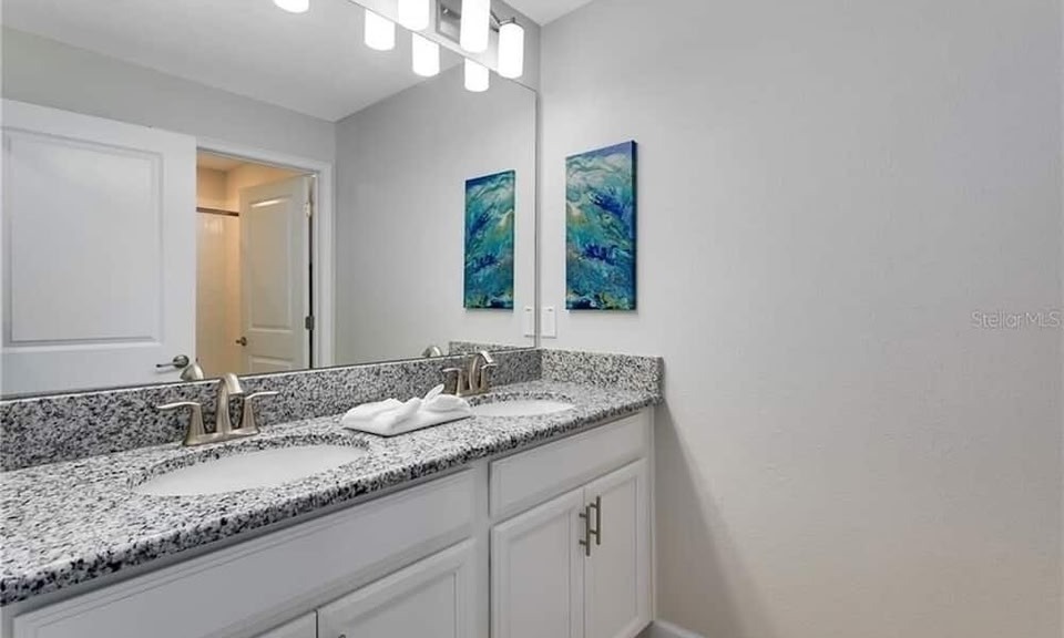 4 bedroom vacation townhouse at Storey Lake - Image 19