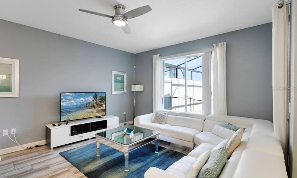 4 bedroom vacation townhouse at Storey Lake - Image 3