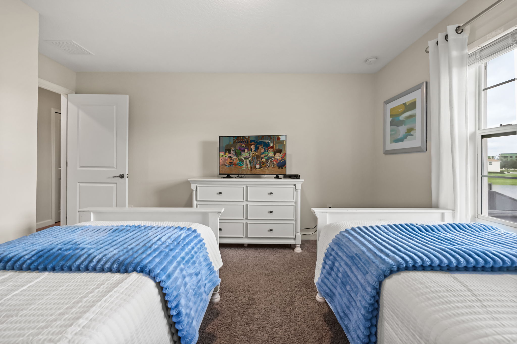 4 bedroom vacation townhouse at Storey Lake - Image 15