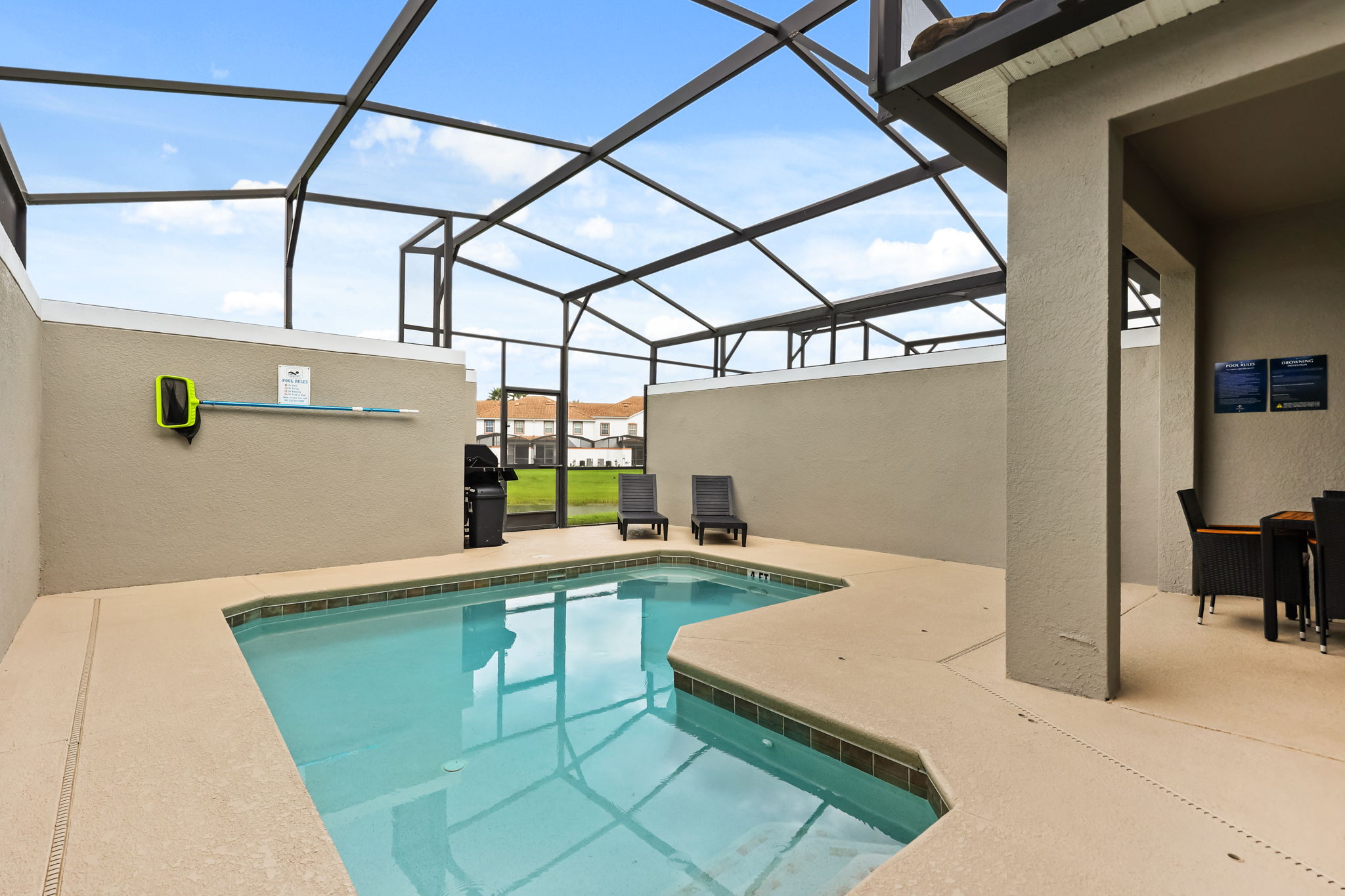 4 bedroom vacation townhouse at Storey Lake - Image 16