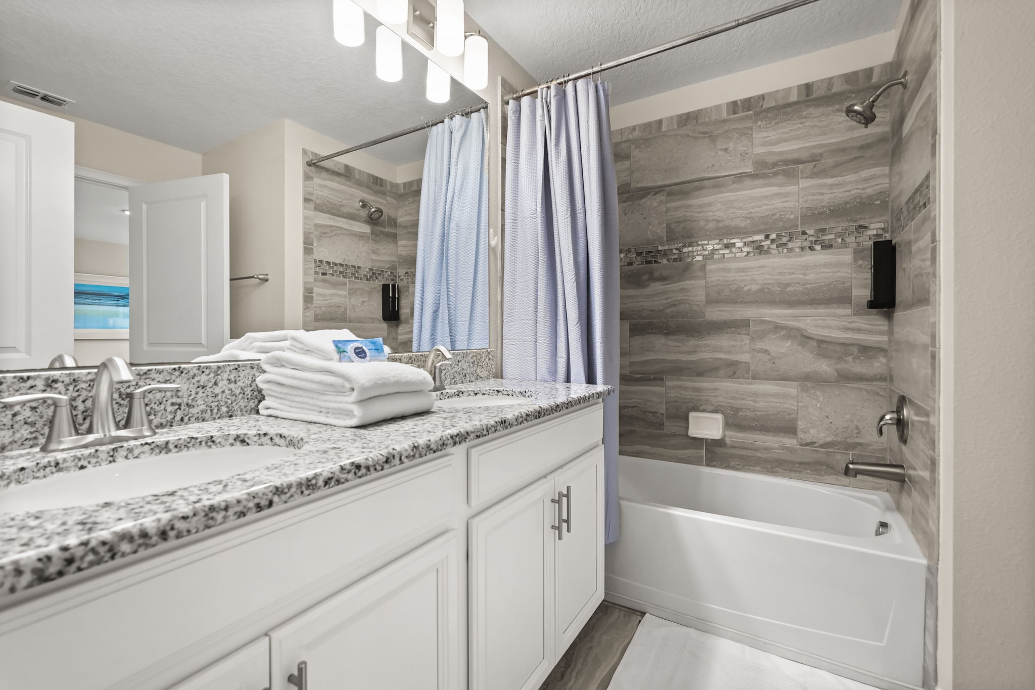 4 bedroom vacation townhouse at Storey Lake - Image 21