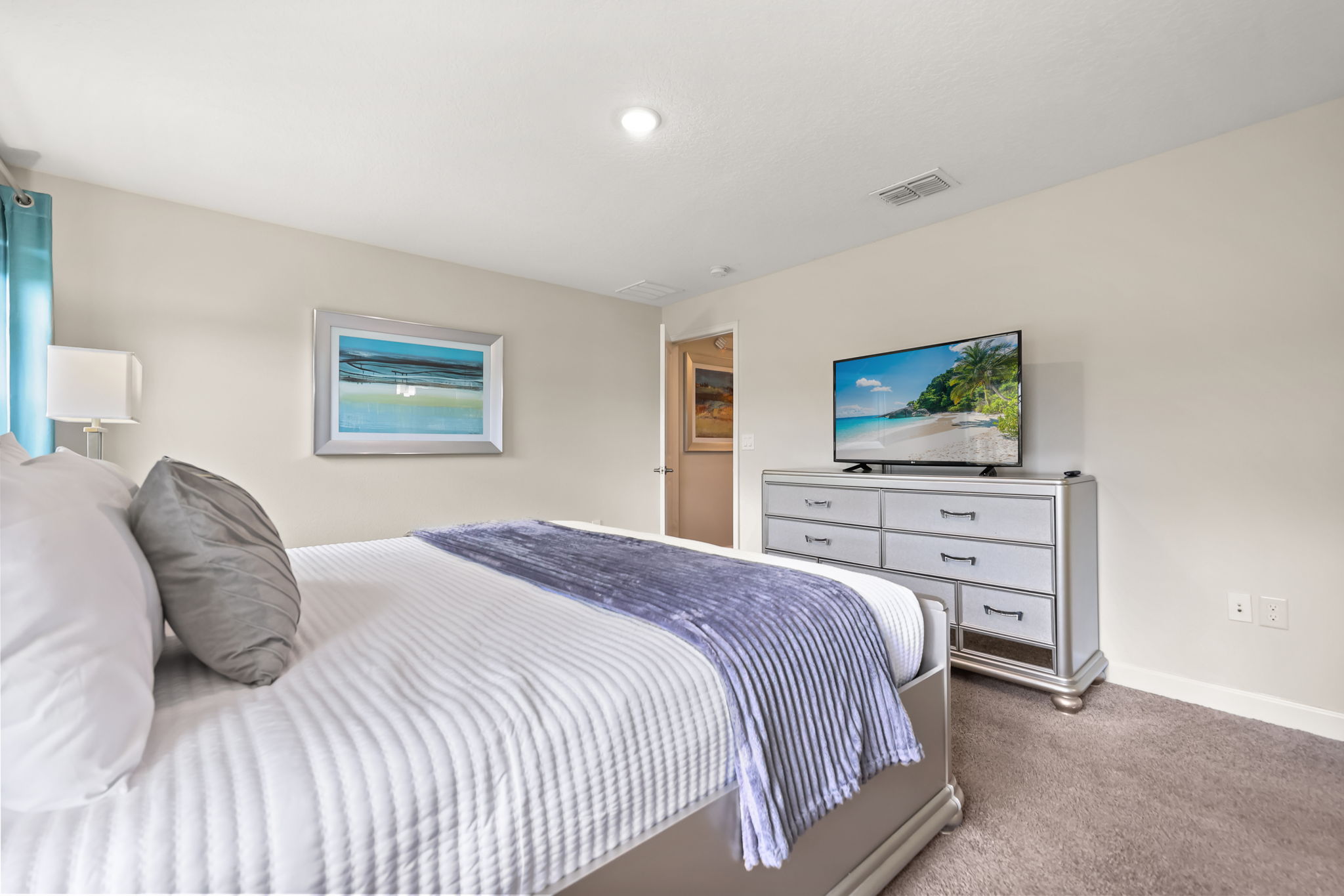 4 bedroom vacation townhouse at Storey Lake - Image 9