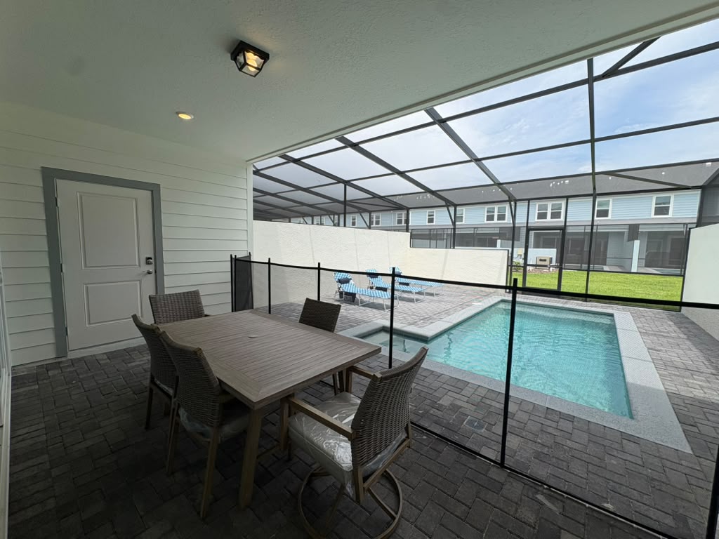 5 bedroom vacation townhouse at Windsor Cay - Image 15