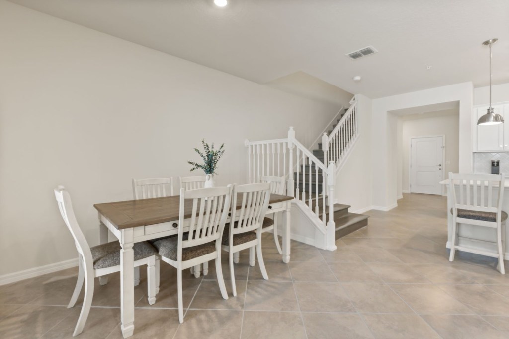 Dining area — 16258 Coastal Cove Lane, photo 11 of 89