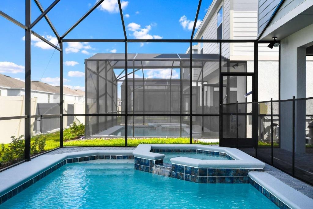 7 bedroom vacation house at Windsor Island Resort - Image 25