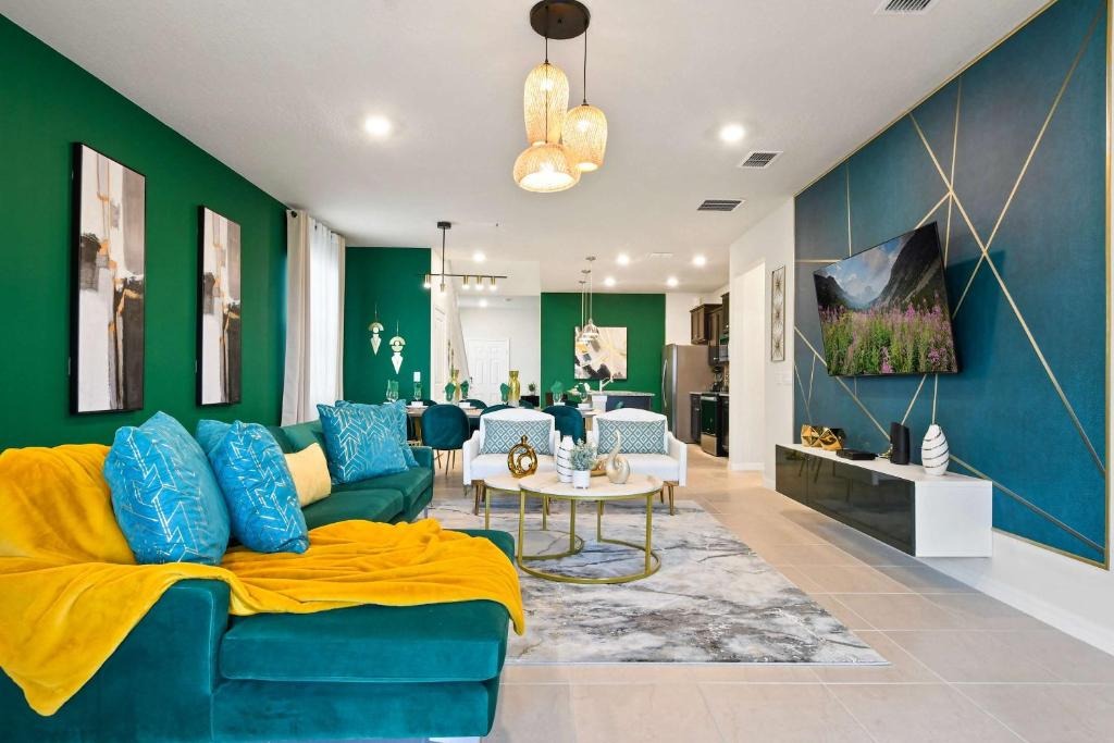 7 bedroom vacation house at Windsor Island Resort - Image 3