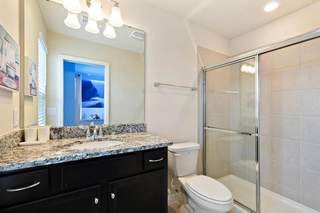 7 bedroom vacation house at Windsor Island Resort - Image 30