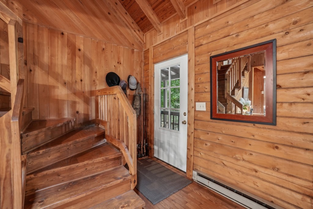 5-web-or-mls-GreerWy-S0508-005