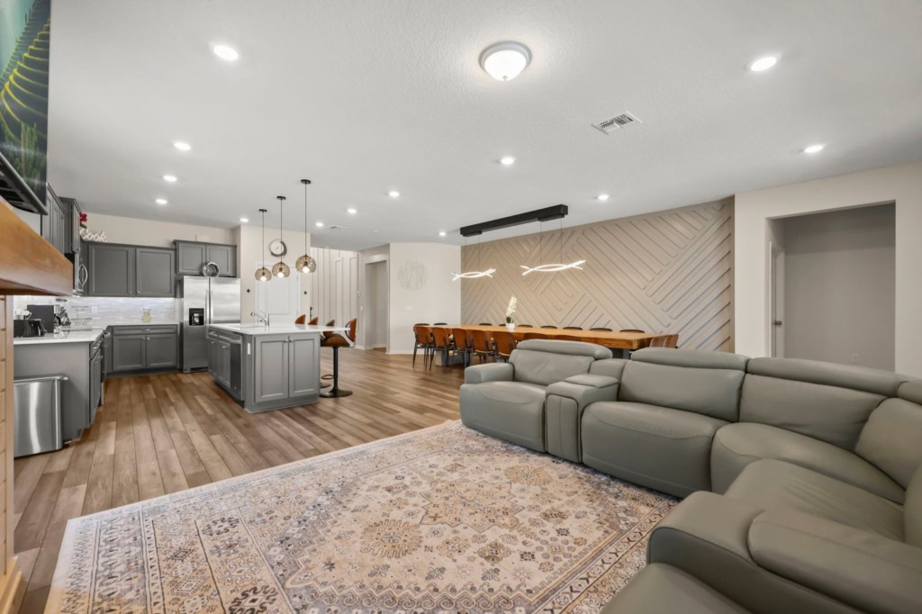 Living area — 15996 Sandy Cliffs Drive, photo 2 of 84