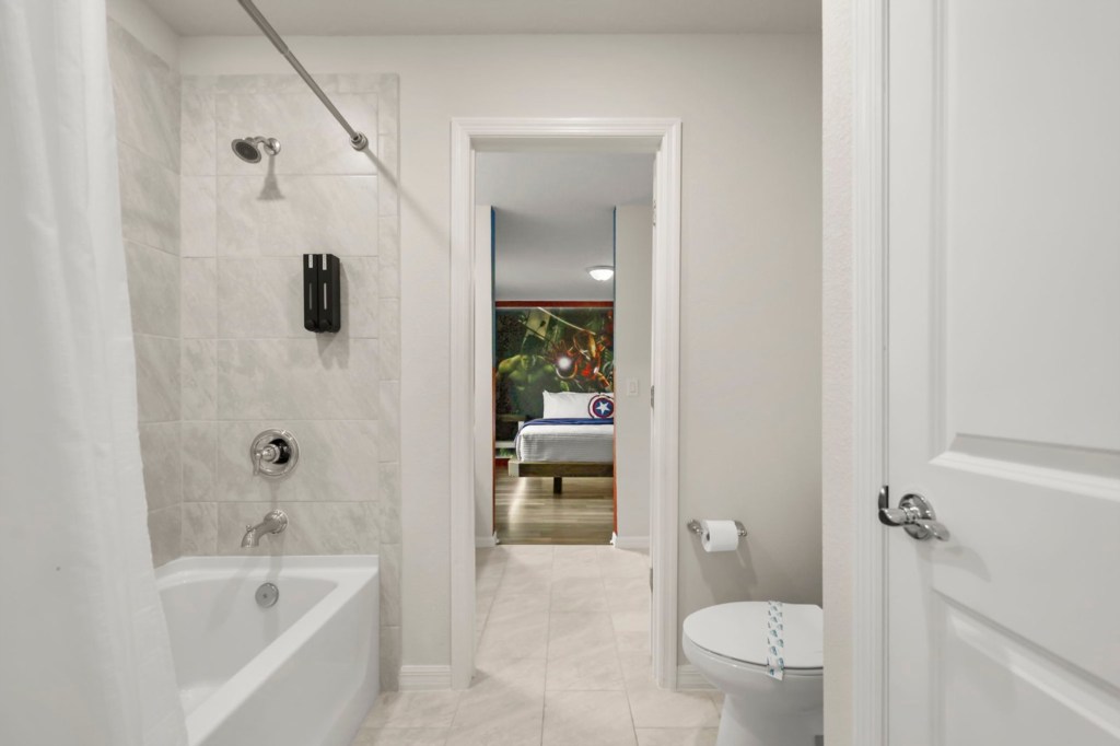 Bathroom — 15996 Sandy Cliffs Drive, photo 38 of 84