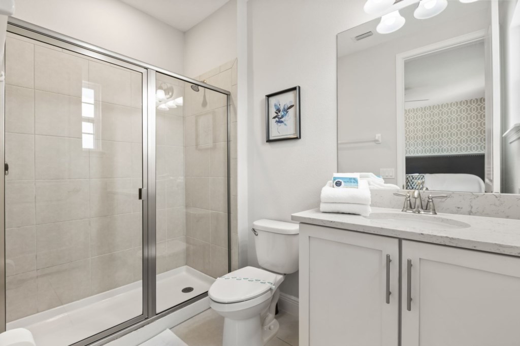 Bathroom — 256 Auburn Avenue, photo 54 of 68