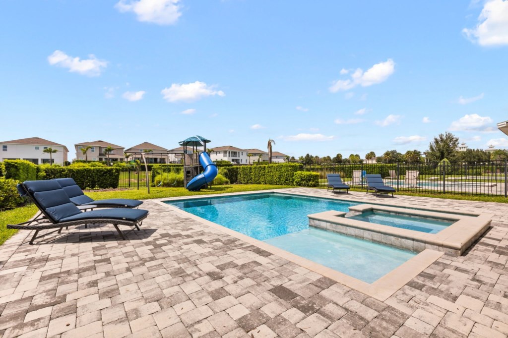 Private Pool — 256 Auburn Avenue, photo 49 of 68