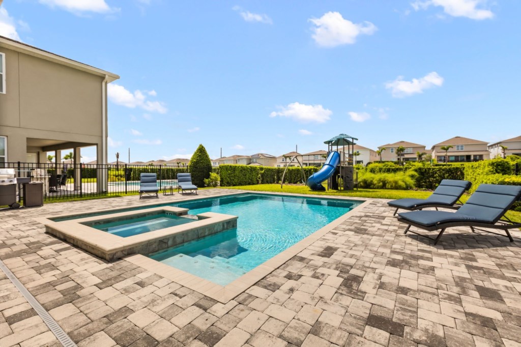 Private Pool — 256 Auburn Avenue, photo 52 of 68
