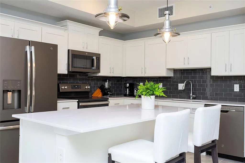 2 bedroom vacation apartment at Storey Lake - Image 11
