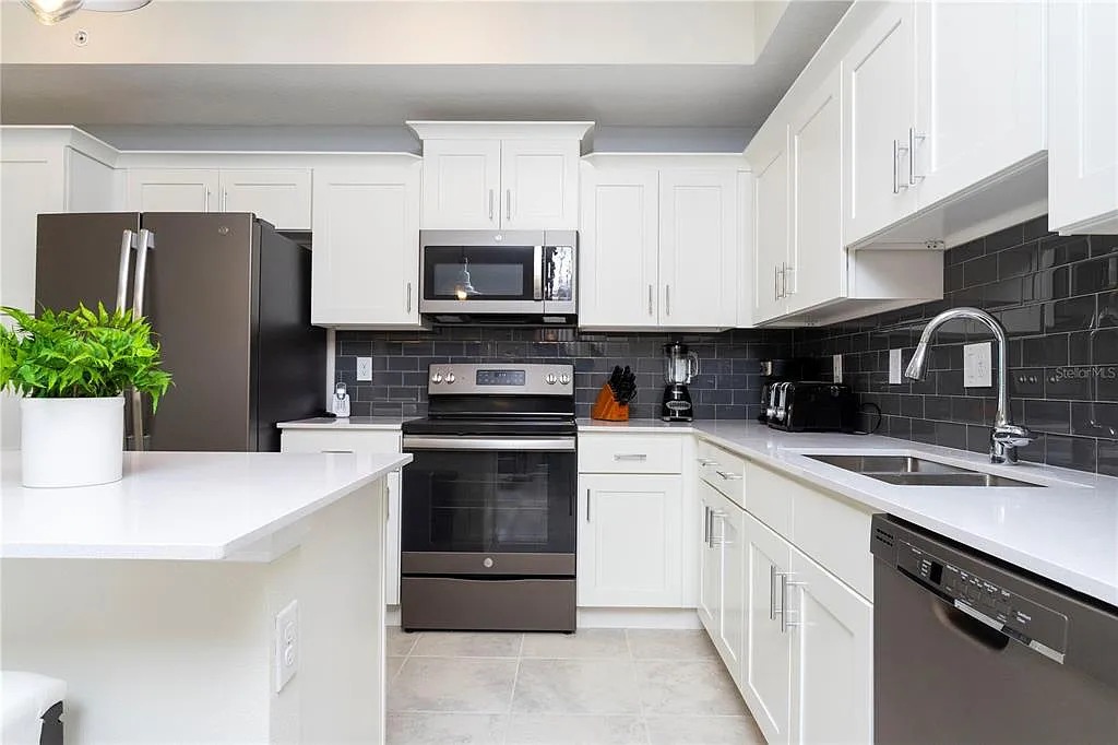 2 bedroom vacation apartment at Storey Lake - Image 13