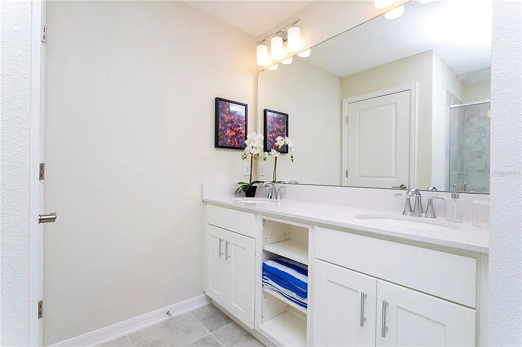 2 bedroom vacation apartment at Storey Lake - Image 23