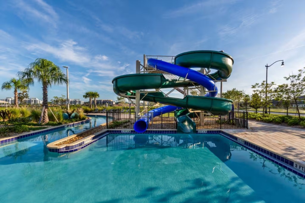 4 bedroom vacation townhouse at Storey Lake - Image 9