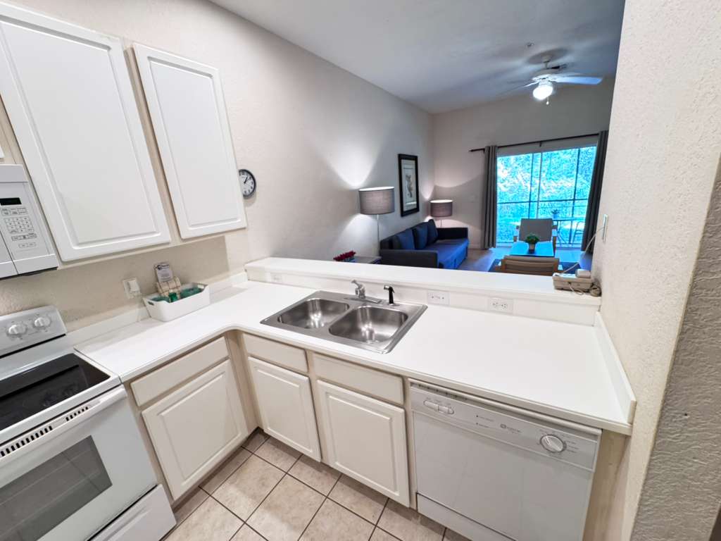 3 bedroom vacation apartment at Bahama Bay - Image 9