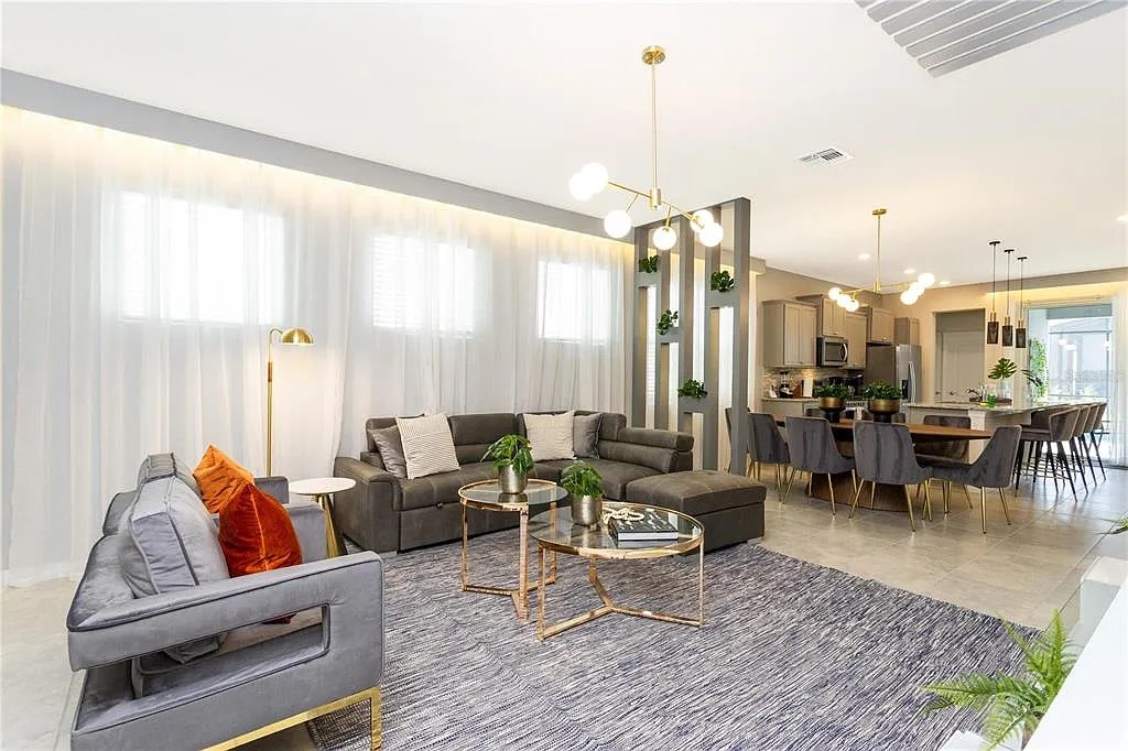 5 bedroom vacation house at Solterra - Image 1