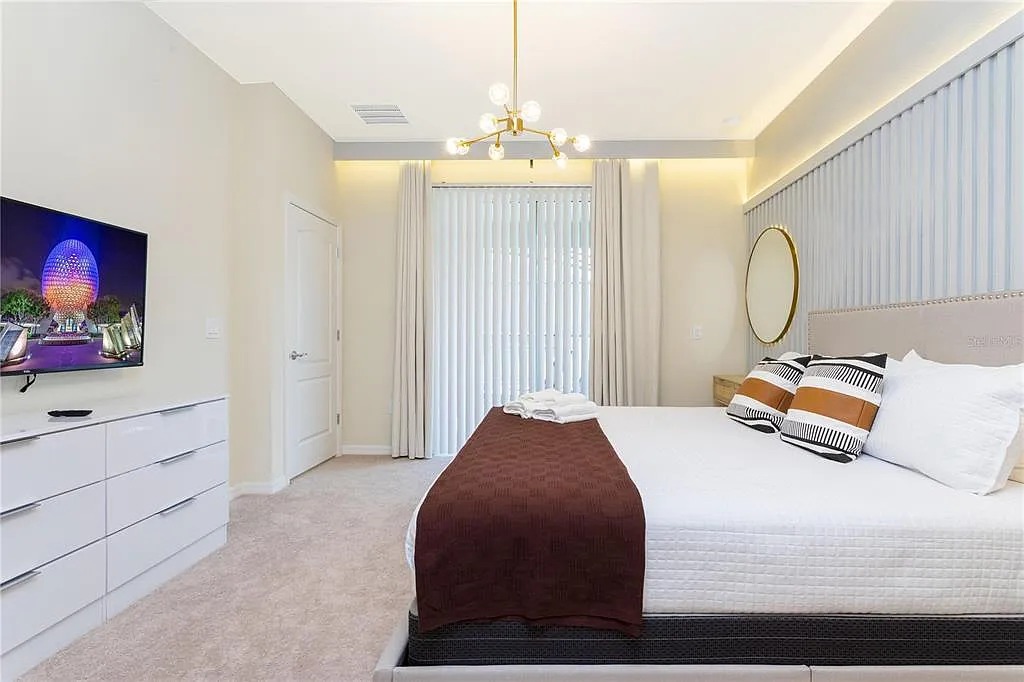 5 bedroom vacation house at Solterra - Image 13