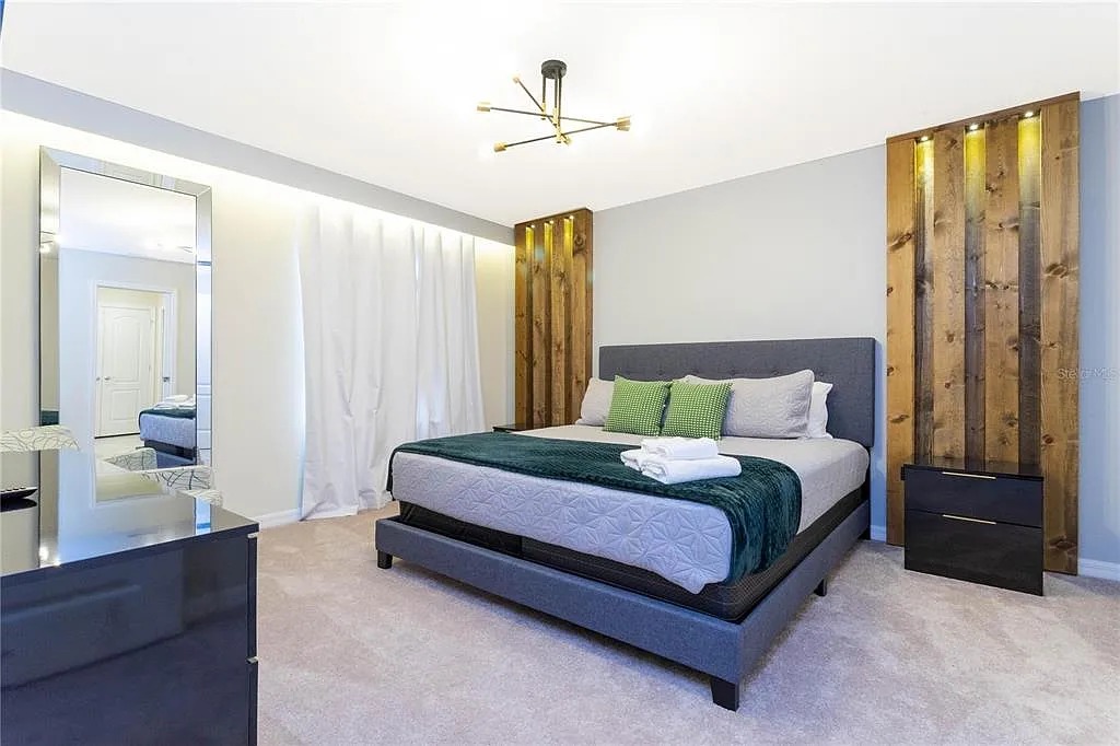 5 bedroom vacation house at Solterra - Image 14