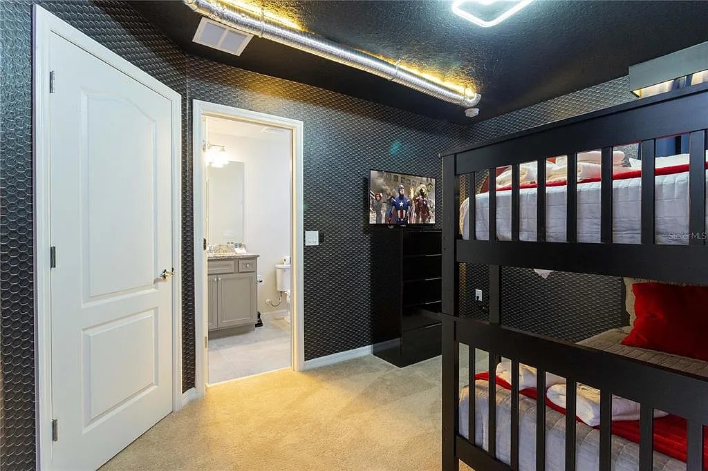 5 bedroom vacation house at Solterra - Image 29