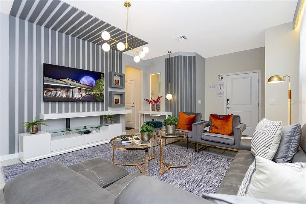 5 bedroom vacation house at Solterra - Image 3