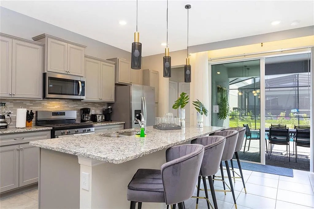 5 bedroom vacation house at Solterra - Image 6