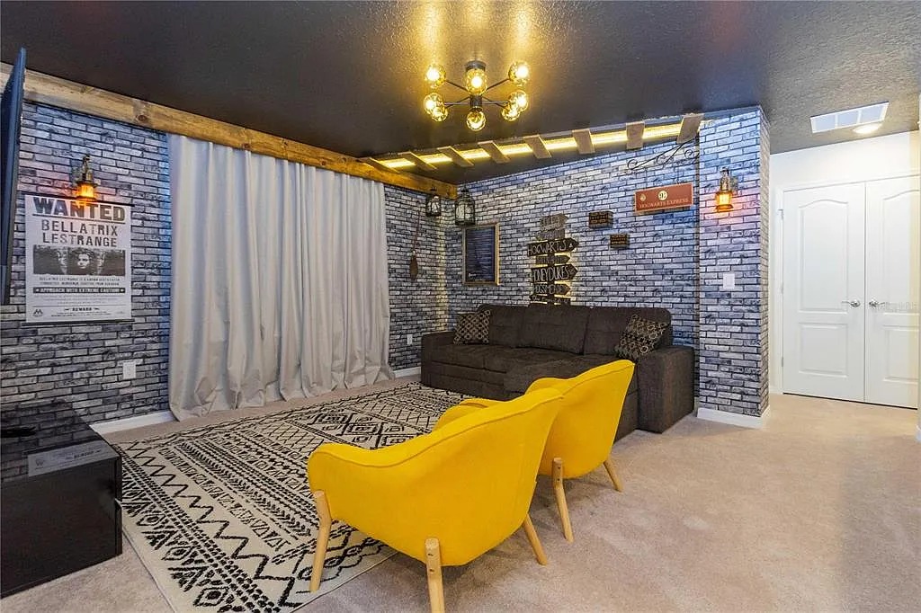 5 bedroom vacation house at Solterra - Image 8