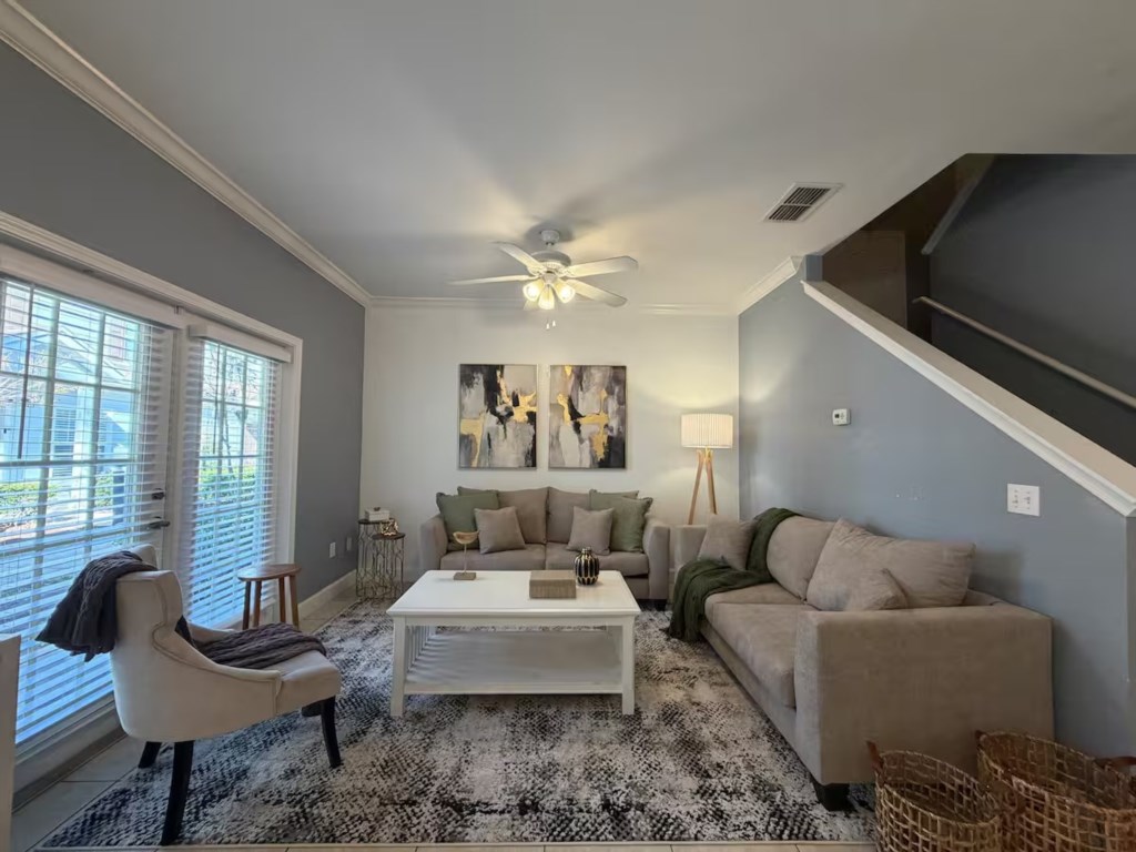 4 bedroom vacation townhouse at Lucaya Village - Image 1