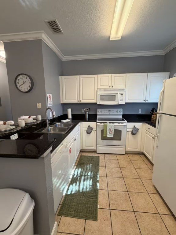 4 bedroom vacation townhouse at Lucaya Village - Image 10