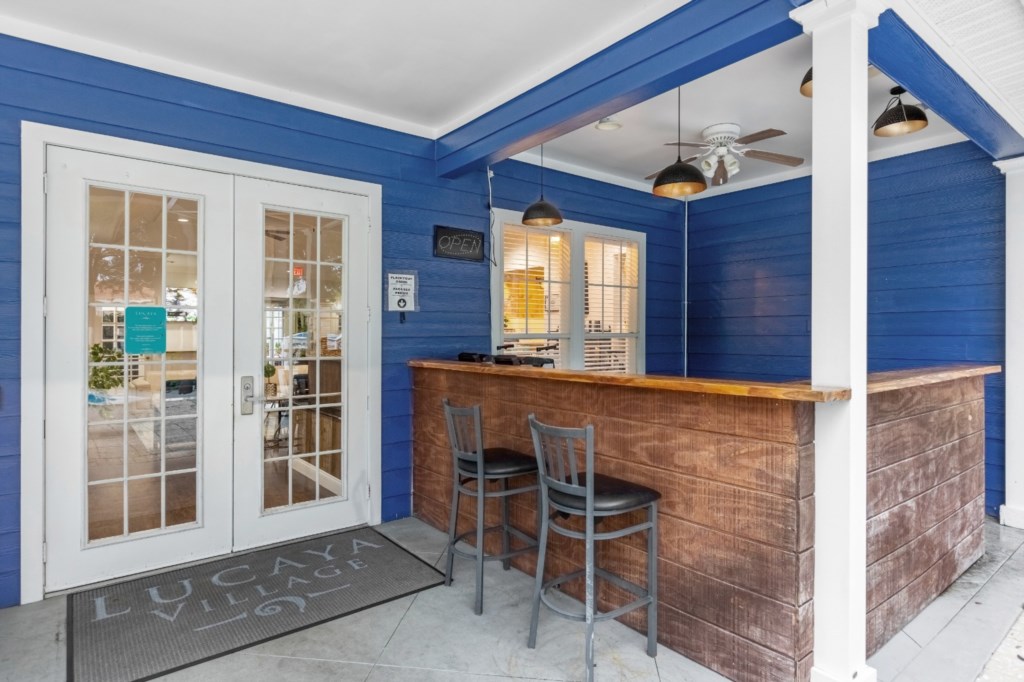 4 bedroom vacation townhouse at Lucaya Village - Image 38