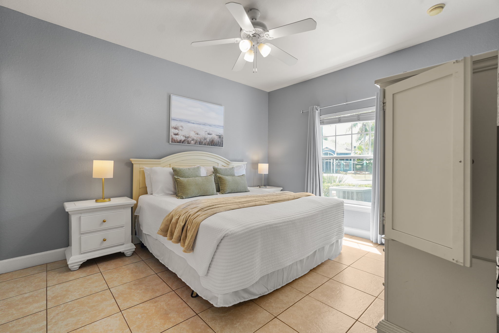 4 bedroom vacation townhouse at Lucaya Village - Image 11