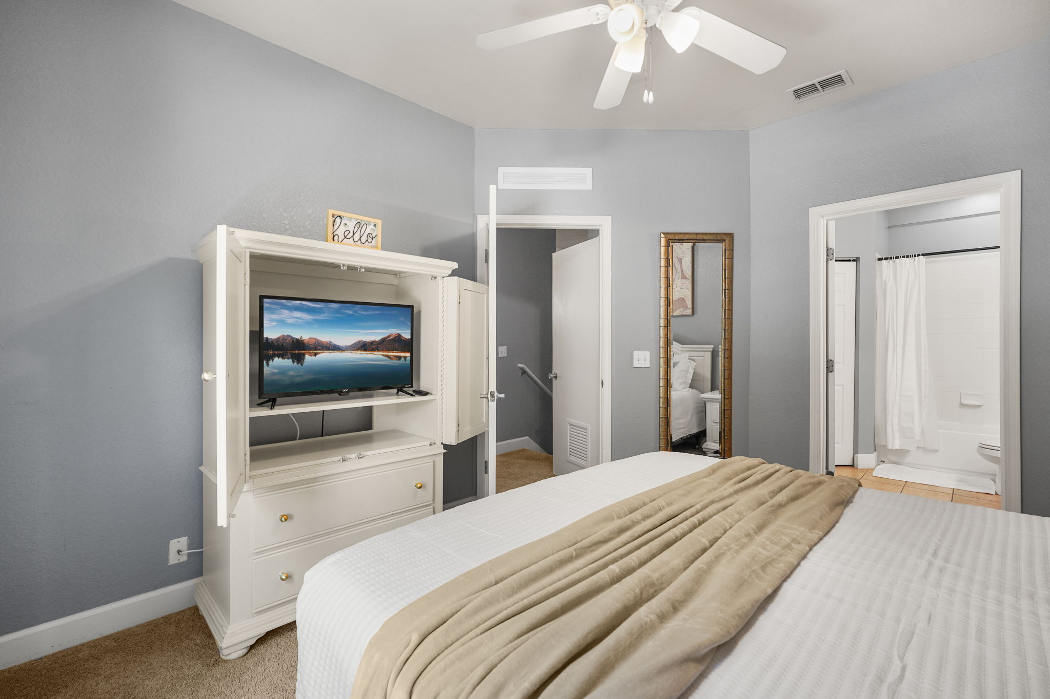 4 bedroom vacation townhouse at Lucaya Village - Image 15