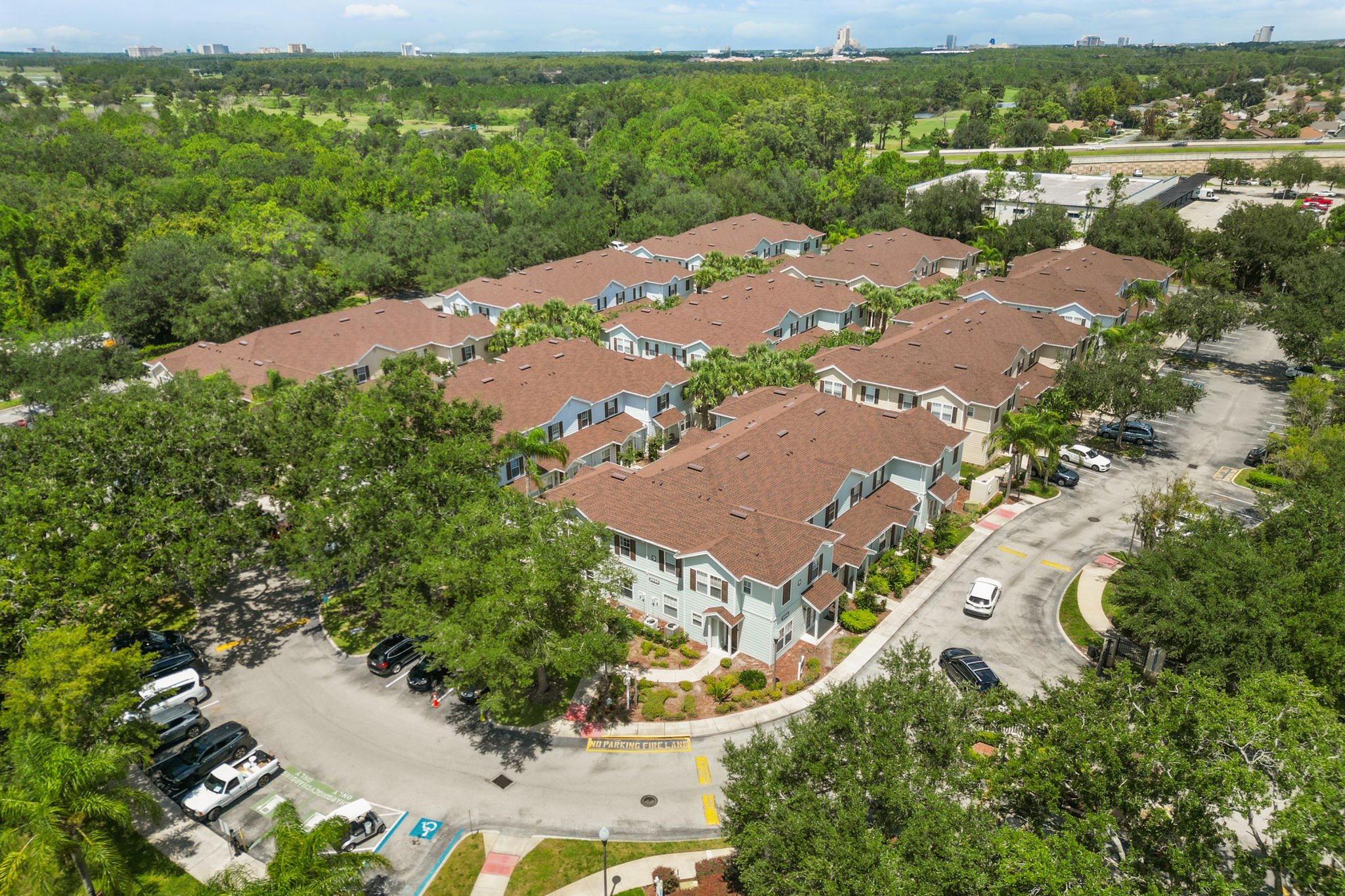 4 bedroom vacation townhouse at Lucaya Village - Image 29