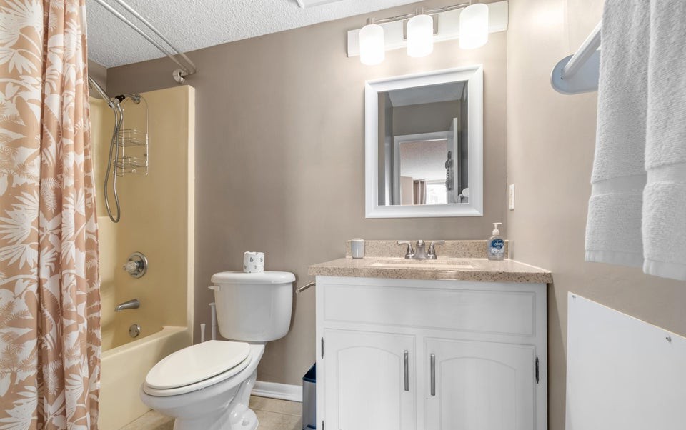 En-suite bathroom