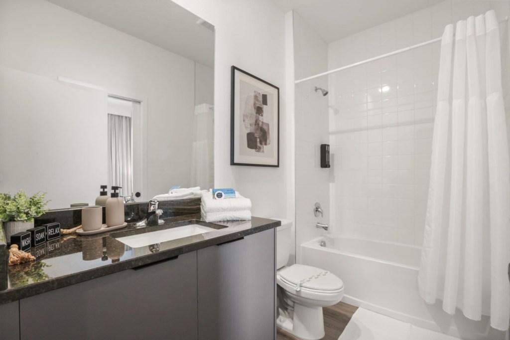 Bathroom — 3209 Energy Drive, photo 19 of 24